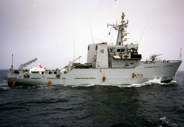 River-class minesweeper