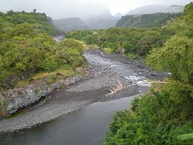 Rivière du Mât httpsuploadwikimediaorgwikipediacommonsthu