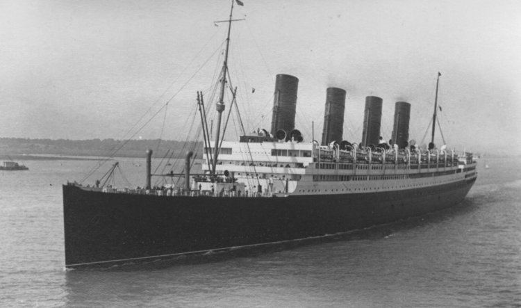 RMS Aquitania RMS Aquitania Ocean Liner Ships Pinterest Beautiful Ships and