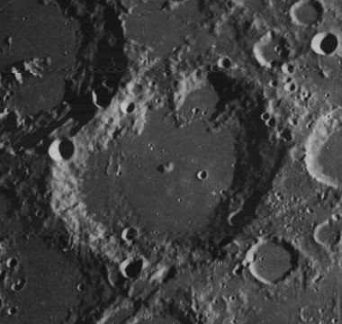 Röntgen (crater)