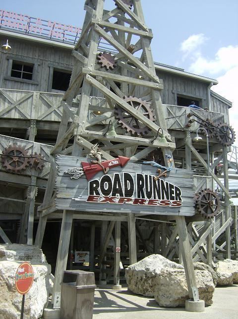 Road Runner Express (Six Flags Fiesta Texas) Six Flags Fiesta Texas Roadrunner Express