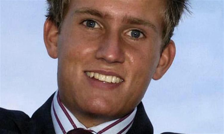 Rob Gauntlett Rob Gauntlett youngest Briton to climb Everest dies in