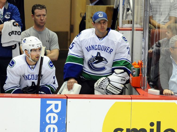 Rob Laurie 43yearold signed as Canucks emergency backup goalie
