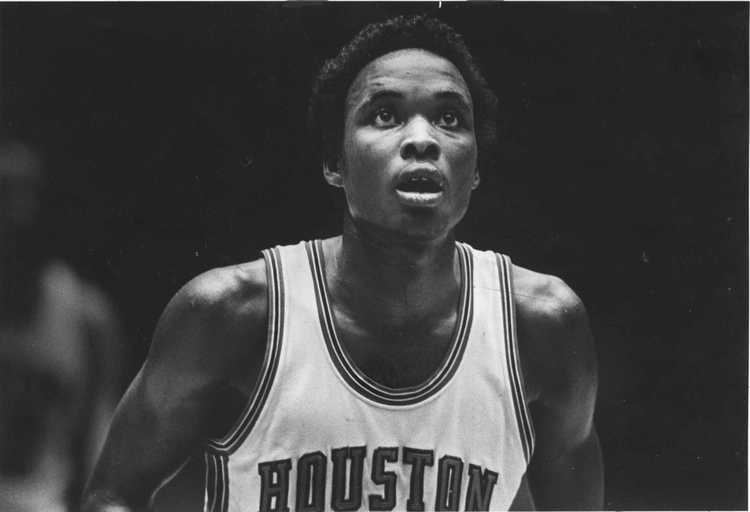Rob Williams (basketball) Former UH basketball standout Rob Williams dies at 52 Houston