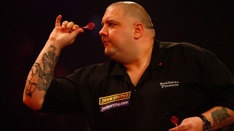 Robbie Green Robbie Green sees off Richie George for BDO World