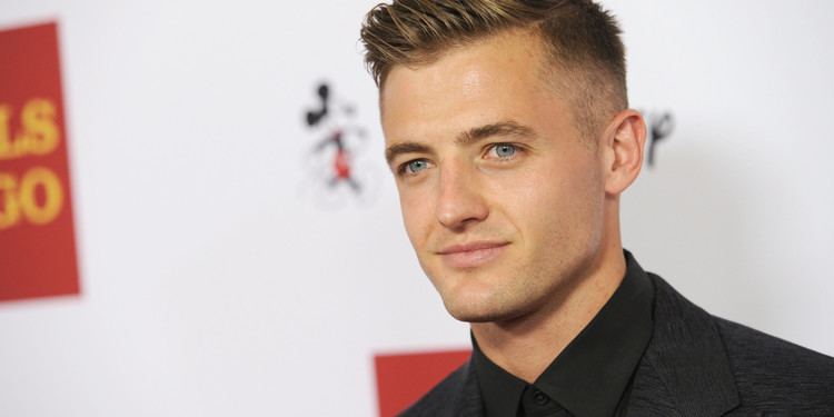 Robbie Rogers Robbie Rogers Recalls The Very First Person He Came Out To