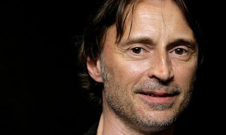 Robert Carlyle Actor Robert Carlyle says multiplexes should reserve one screen for