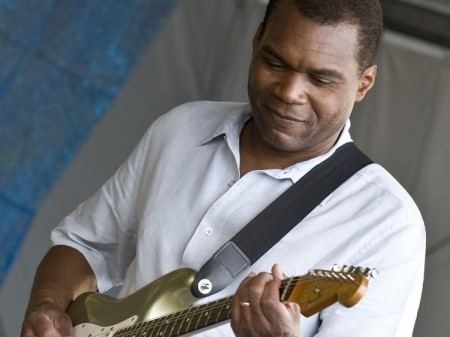 Robert Cray Robert Cray 4 Nights of 40 Years Live interview In the