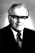 Robert E. Leach