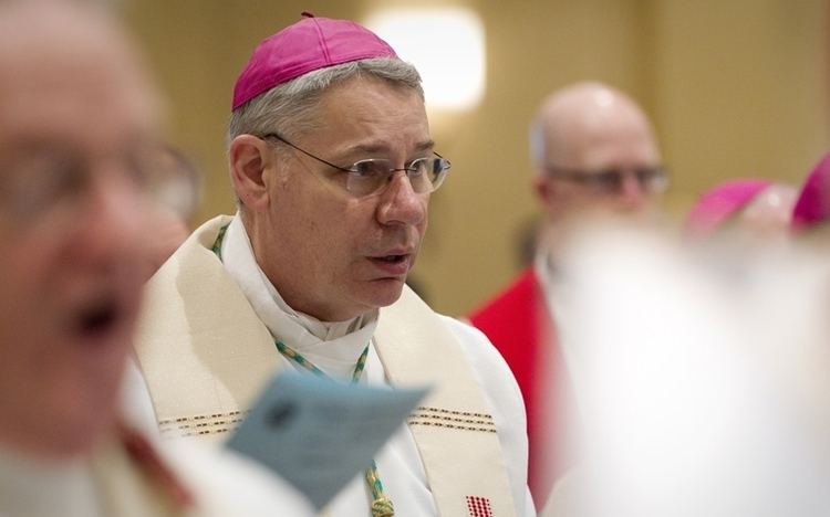 Robert Finn (bishop) Kansas City Bishop Robert Finn under Vatican investigation