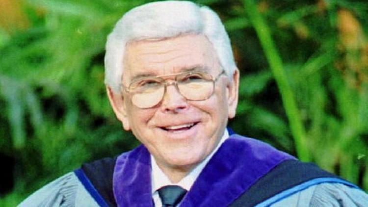 Robert H. Schuller Robert Schuller Crystal Cathedral founder dies at age 88