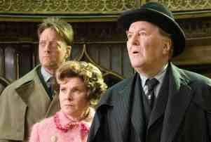 Robert Hardy Robert Hardy Dies Harry Potter All Creatures Great And Small Actor