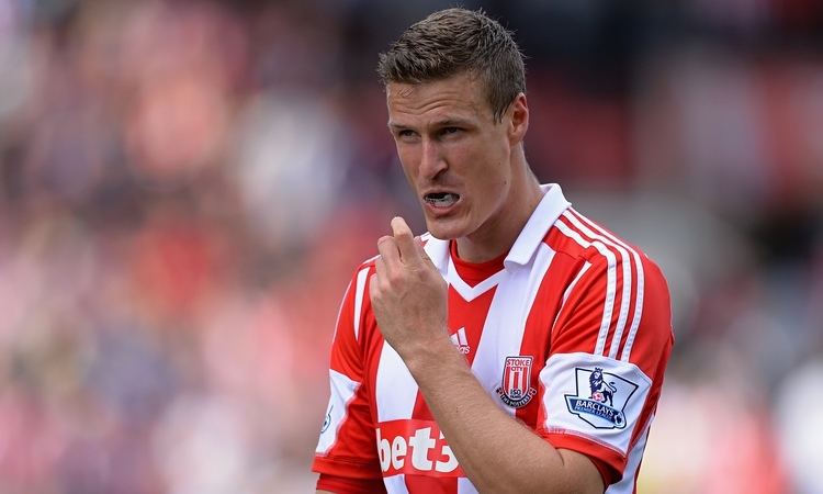 Robert Huth Leicester City sign centreback Robert Huth on loan from