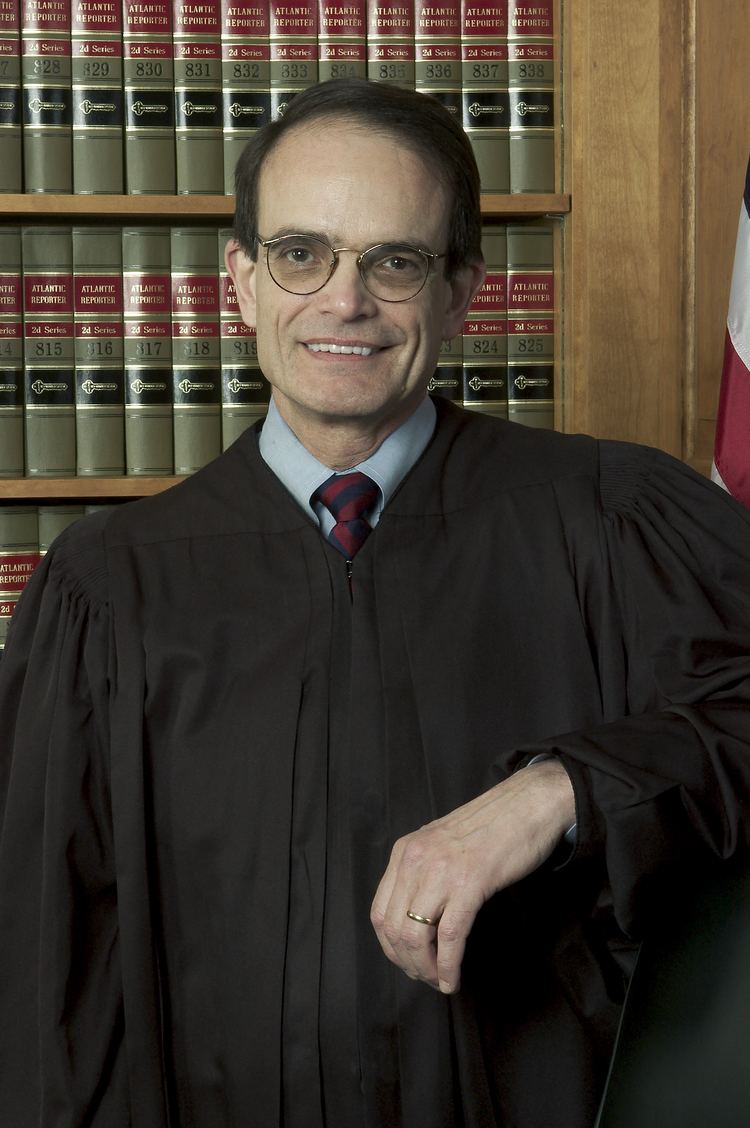 Robert J. Lynn (New Hampshire judge) wwwcourtsstatenhusimageslynnrobejpg