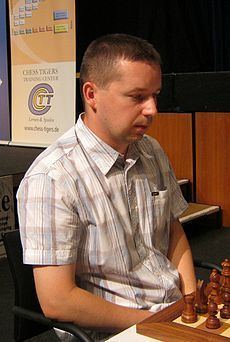 Robert Kempiński httpsuploadwikimediaorgwikipediacommonsthu
