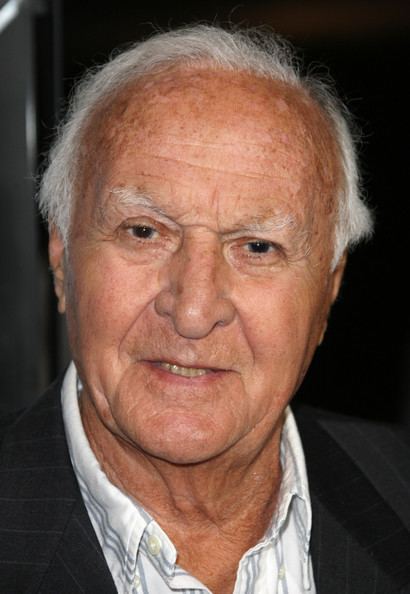 Robert Loggia Quotes by Robert Loggia Like Success