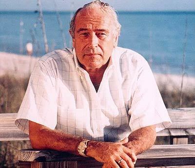 Robert Ludlum Robert Ludlum IPC Knyvek