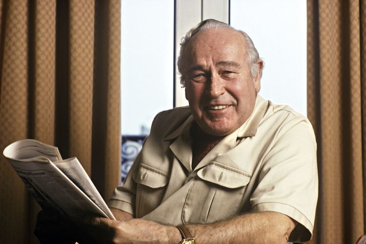 robert ludlum books 2001