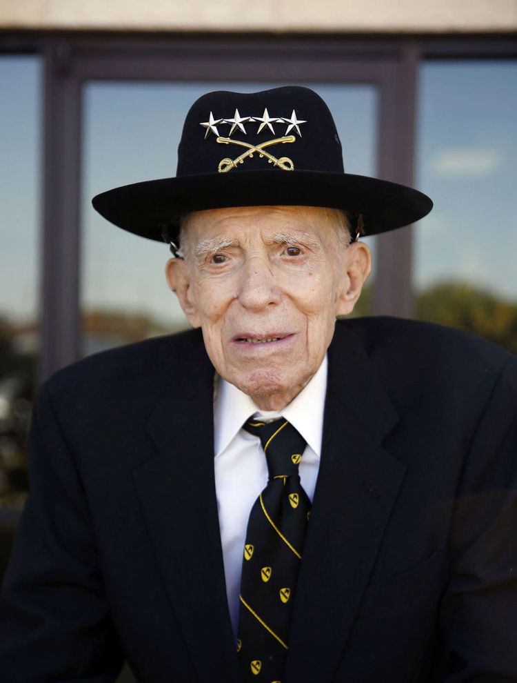 Robert M. Shoemaker Retired Gen Robert Shoemaker dies at 93 Military kdhnewscom