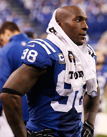 Robert Mathis Robert Mathis tears Achilles while suspended working out