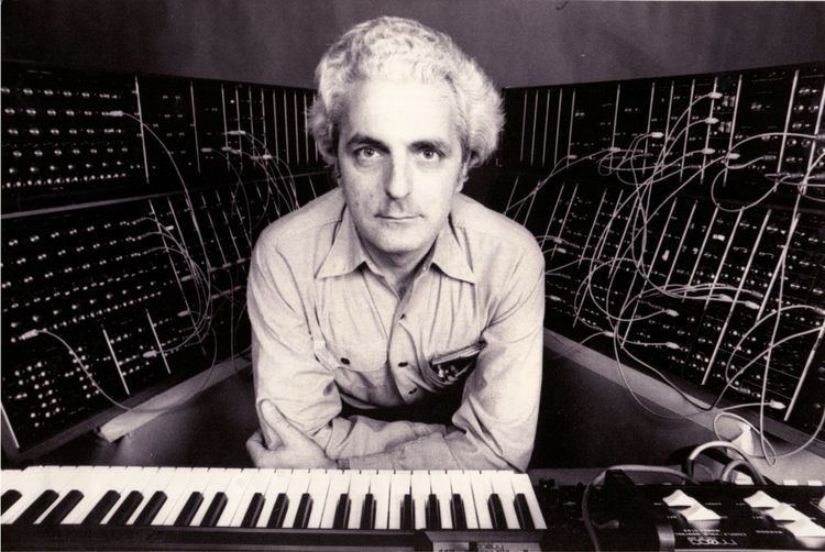 Robert Moog Robert Moog Encyclotroniccom