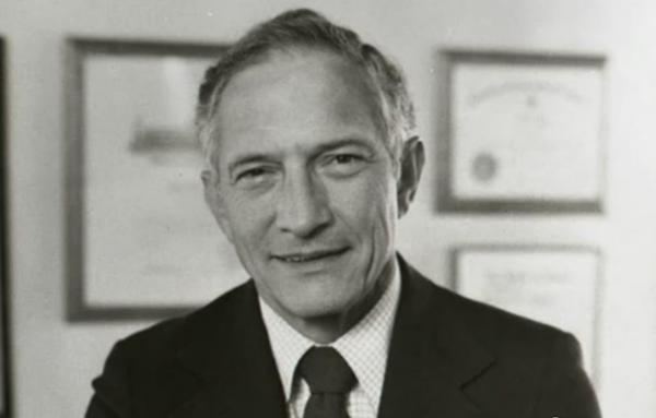 Robert Noyce Robert Noyce Biography Inventions and Facts