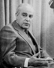 Robert S. Strauss httpsuploadwikimediaorgwikipediacommonsthu