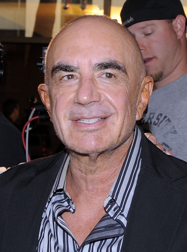 Robert Shapiro (lawyer) Lawyer Lindsay Lohan staying at substance abuse facility