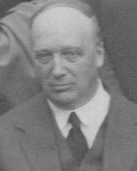 Robert Strutt, 4th Baron Rayleigh httpsuploadwikimediaorgwikipediacommonsthu