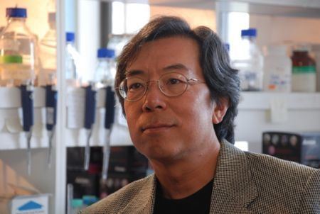 Robert Tjian Fundacin Ciencia amp Vida World class Bioentrepreneur