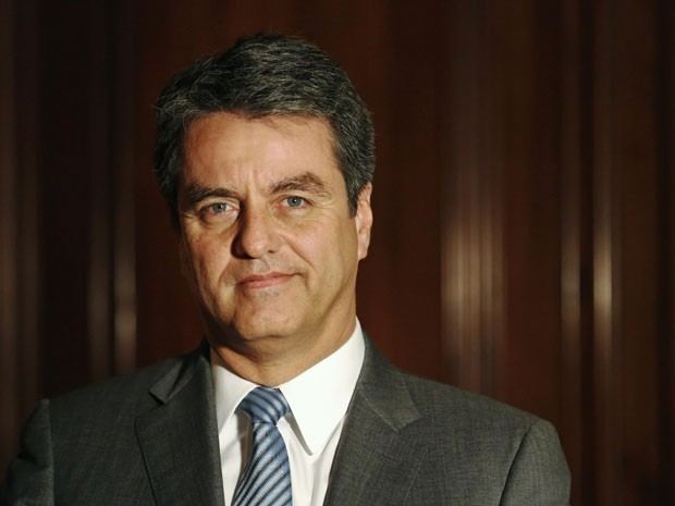 Roberto Azevêdo Economia Brasileiro Roberto Azevdo assume direogeral da OMC