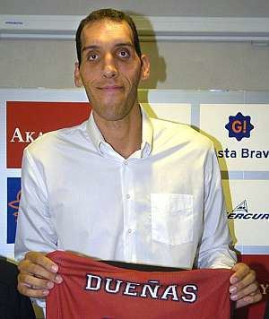 Roberto Dueñas Roberto Duenas The tallest man of Spain
