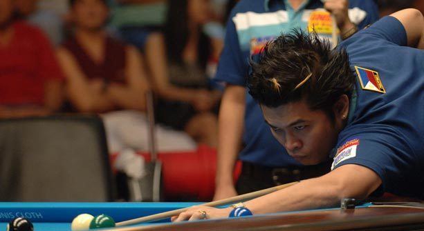 Roberto Gomez (pool player) Roberto Gomez battles Taiwan ace Chang Junlin Inquirer Sports