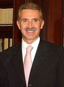 Roberto Madrazo httpsuploadwikimediaorgwikipediacommonsthu