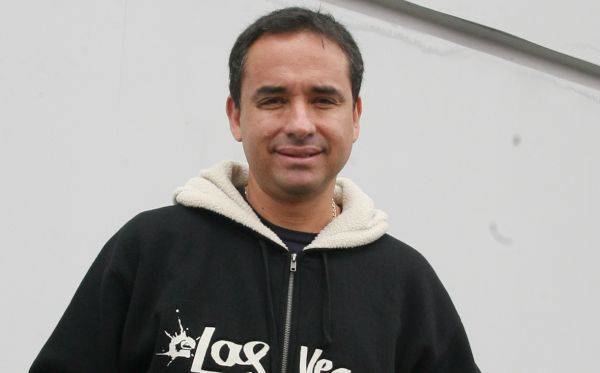 Roberto Martínez Vera-Tudela HECHOS amp VIDAS ROBERTO MARTNEZ