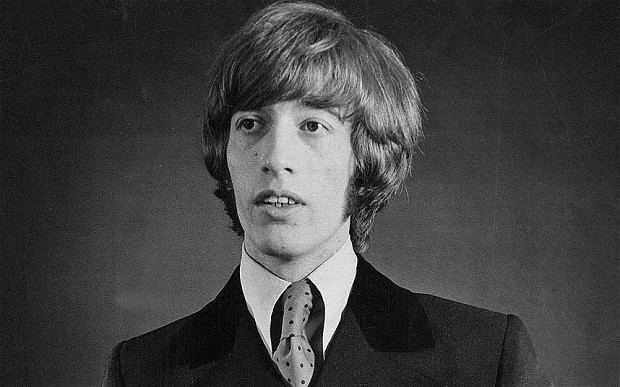 Robin Gibb Bee Gees star Robin Gibb dies aged 62 after cancer battle