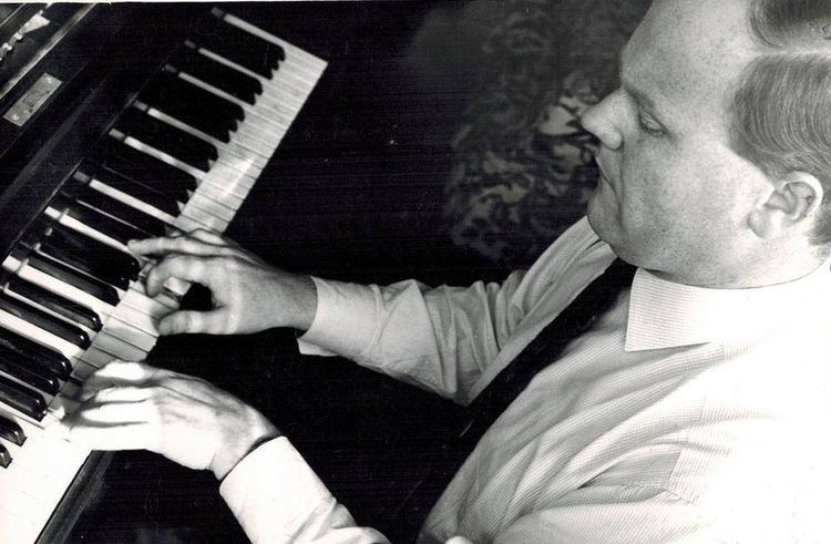 Robin Harrison (pianist) Robin Harrison University of Saskatchewans piano man was a
