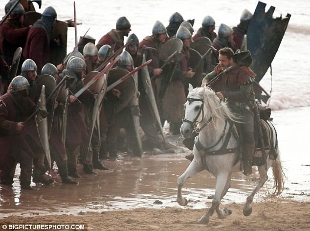 Robin Hood Makes Good movie scenes Russell Crowe on the set of the new Robin Hood film on Freshwater West beach in