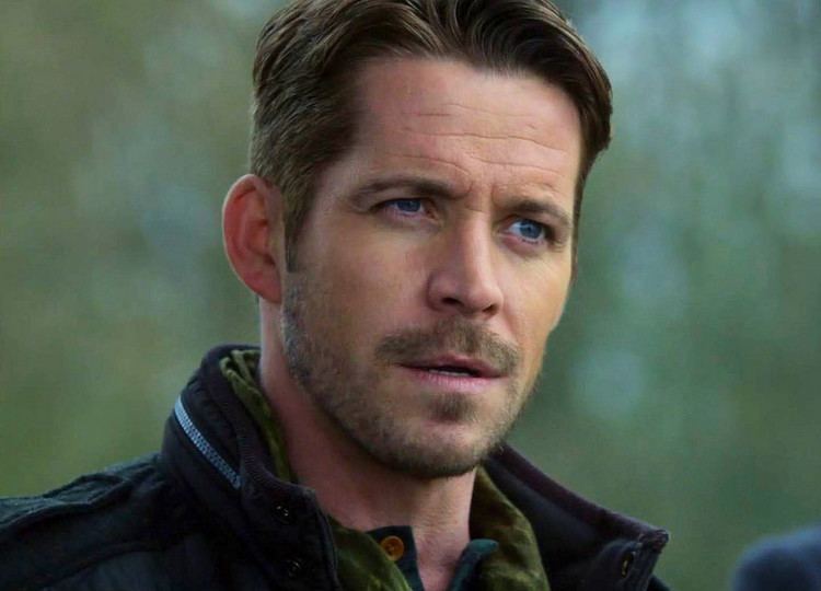 Robin Hood (Once Upon a Time) Robin of Locksley Sean Maguire as Robin Hood in Once Upon Flickr