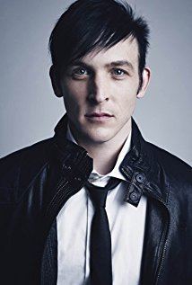 Robin Lord Taylor iamediaimdbcomimagesMMV5BMjgyODAyMTAwMl5BMl5