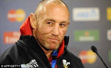 Robin McBryde Robin McBryde signs new Wales deal Daily Mail Online