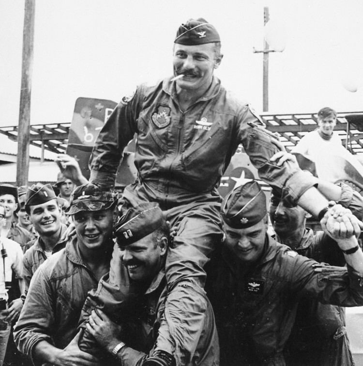 Robin Olds Robin Olds Wikipedia the free encyclopedia