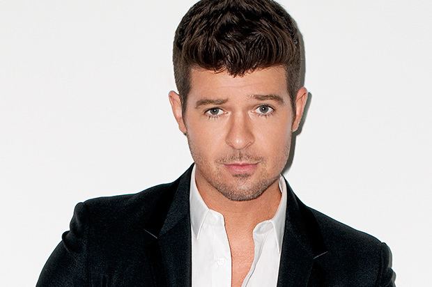 Robin Thicke Robin Thicke quotReluctantlyquot Sues Marvin Gaye39s Family Over
