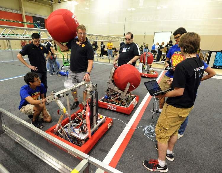 Robot competition UT robotics contest draws 1000 aspiring engineers TBOcom