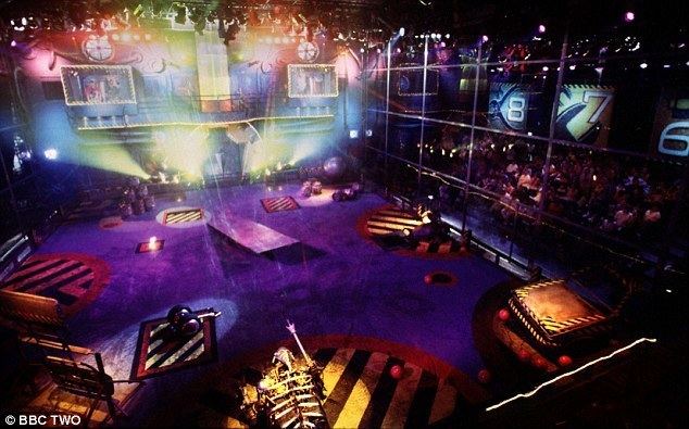 Robot Wars (TV series) Robot Wars will return to BBC Two for six episodes Daily Mail Online