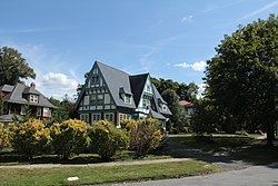 Rochelle Park–Rochelle Heights Historic District httpsuploadwikimediaorgwikipediacommonsthu