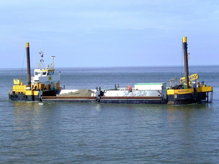 Rock-dumping vessels