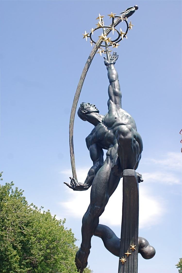 Rocket Thrower NYC NYC Restoration of the quotRocket Throwerquot Sculpture in