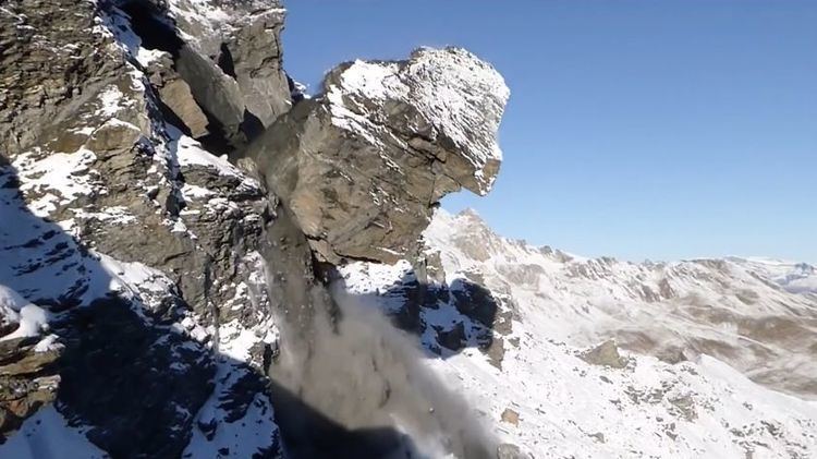 Rockslide Massive rockslide reshapes mountain in Switzerland village saw it