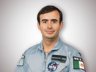 Rodolfo Neri Vela The 25 best Primer astronauta ideas on Pinterest Fotos nasa